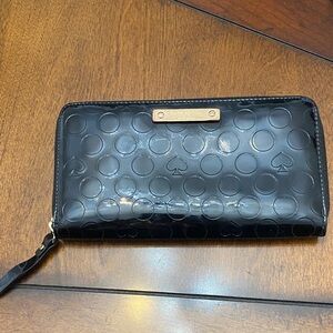 Kate Spade Black Circle Pattern Wallet